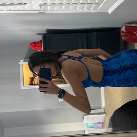 worn once, great condition, Superdown blue snakeskin mini dress - Picture 2 of 3